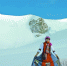 阳燚在海拔5700米、零下22℃的雪山上摆出各种造型，拍艺术照。(图片由受访者提供) - 新浪湖南