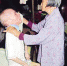 97岁母亲照顾瘫痪儿子37年 医生曾说活不过5年 - 长沙新闻网