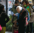 93岁"鞋垫奶奶"摆摊遭袭 被男子用双截棍打成重伤 - 长沙新闻网