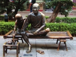 长沙黄兴南路步行街一组雕塑作品被换成"山寨版" - 长沙新闻网