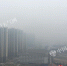 昨天，安徽合肥市区大雾弥漫，能见度低。（徐雅莲 摄） - 长沙新闻网