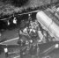 长沙县发生一起油罐车侧翻事故 压坏小车致驾驶员身亡 - 湖南红网