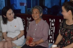 怀化市妇联开展走访慰问老党员活动 - 妇女联