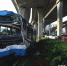 发生事故的701路公交车。照片均为长沙晚报记者 黄启晴 摄 - 新浪湖南