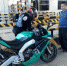 “超炫”摩托车上高速被稽查员劝阻 生命没有“返程” - 新浪湖南