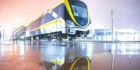 　　10月16日，运抵长沙地铁水渡河车辆段的地铁5号线列车。图/李俐娟 - 新浪湖南