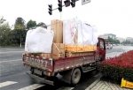 货物比车头高出1米被拦停 交警科普各类货车的正确“身高” - 新浪湖南