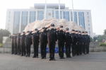 湖南24名监狱警察驰援湖北监狱  图为部分女警合影.JPG - 妇女联