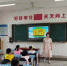 长沙“ 95 后”女老师为每个学生“定制”手绘画像 - 新浪湖南