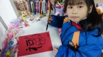 8 岁女孩成“小画家”，居民集体请她涂鸦！ - 新浪湖南