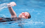 这个夏天，长沙市23家游泳馆、67培训场馆免费向中小学生开放 - 新浪湖南