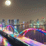 长沙市福元路大桥处，一轮“超级月亮”悬挂星城天空，装点了城市夜色，令人大饱眼福。 华声在线记者 李健 摄（资料图片） - 新浪湖南